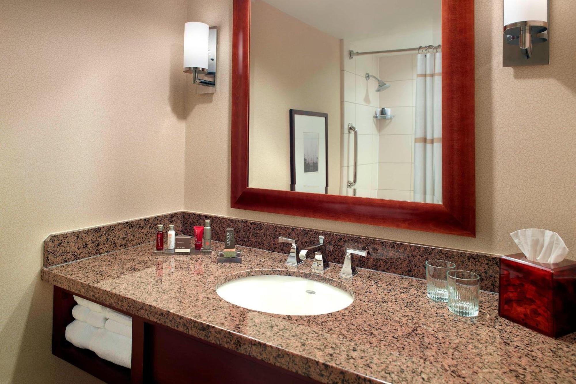 New Orleans Marriott Metairie At Lakeway Εξωτερικό φωτογραφία