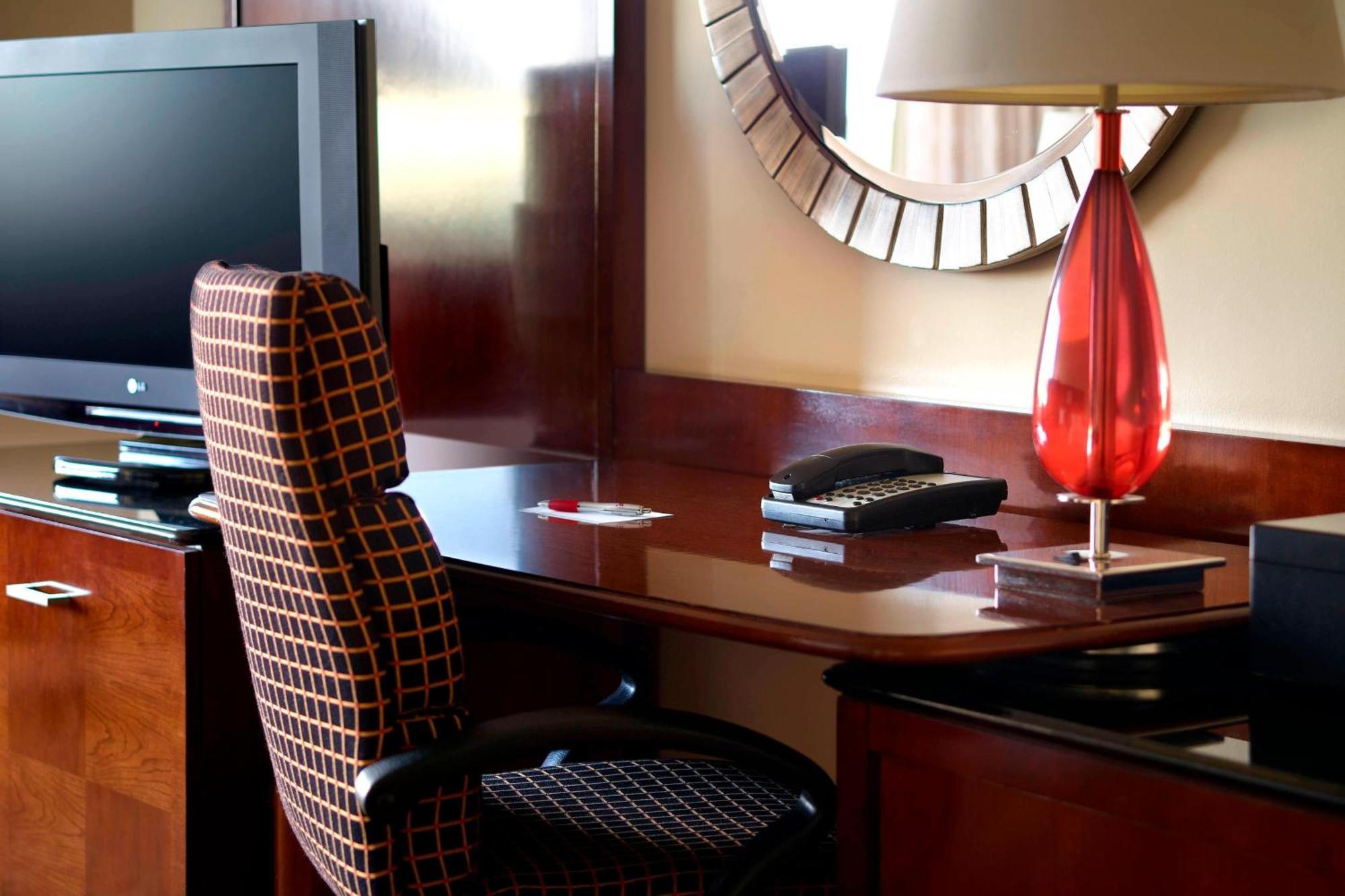 New Orleans Marriott Metairie At Lakeway Εξωτερικό φωτογραφία